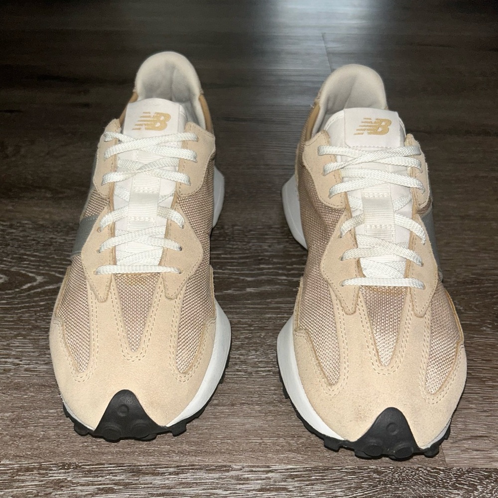 NEW BALANCE 327 TAN SNEAKERS